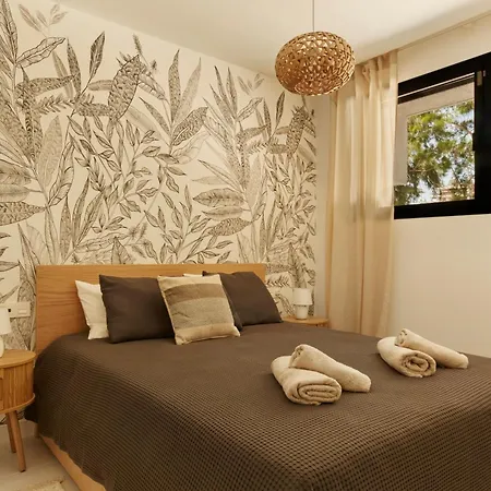 Evergreen 42 House Apartment