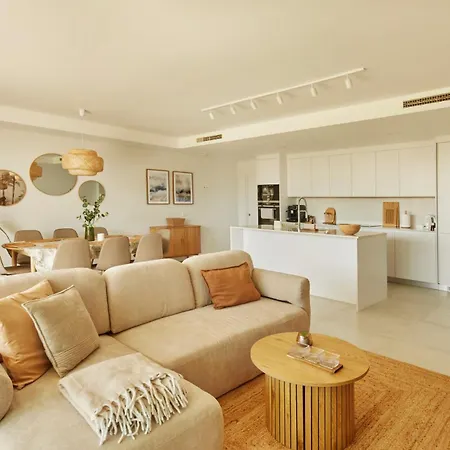 Evergreen 42 House *
